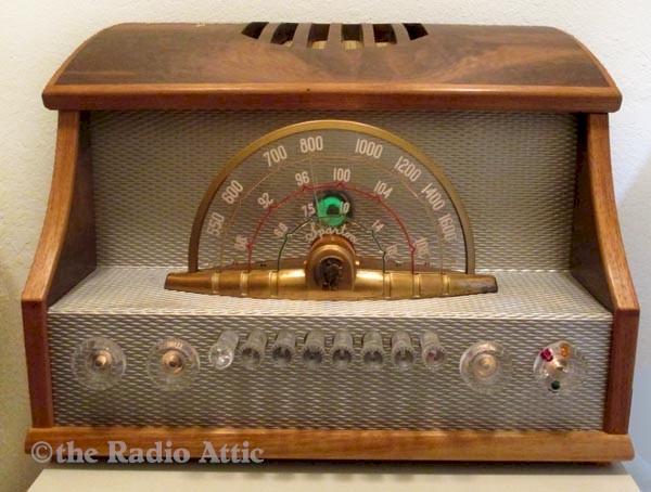 Sparton 1003 AM/FM (1948)