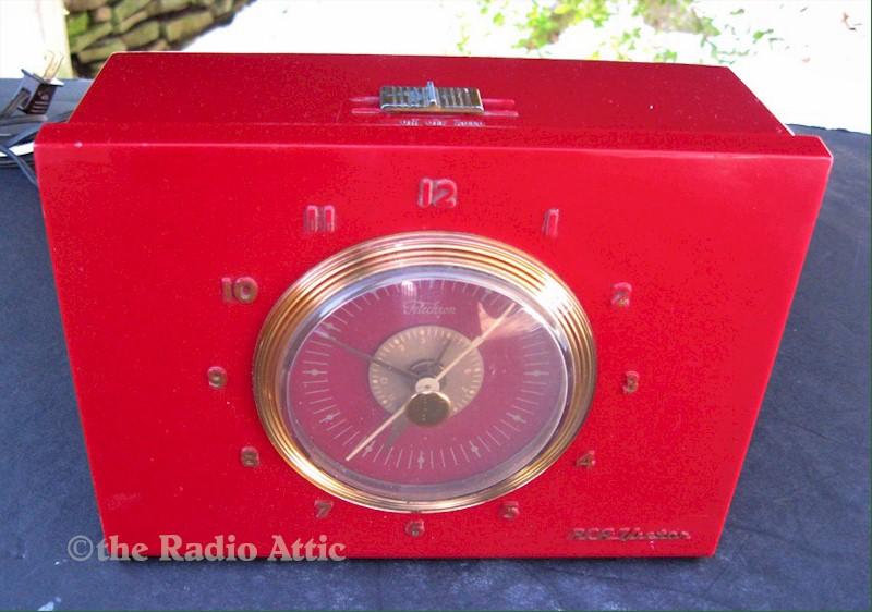 RCA 2-C-513 Portable Clock Radio (1952)