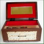Crown Jewel Box Radio