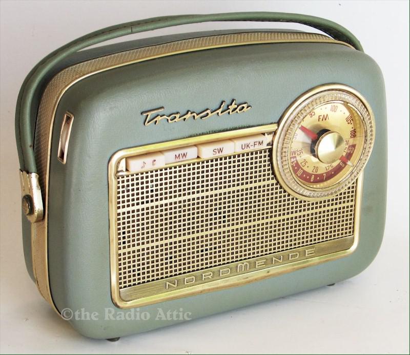 Nordmende Transita G Sterling AM/FM/SW Portable (1960)
