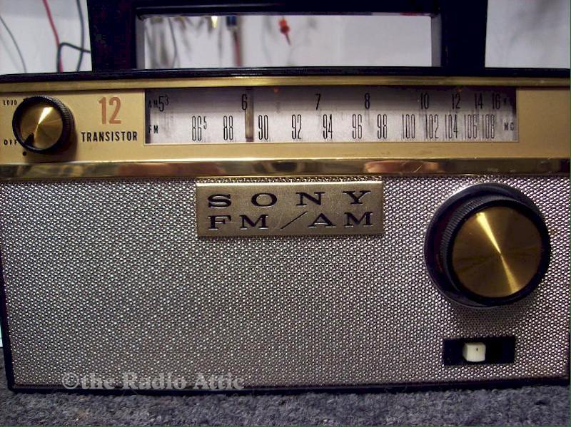 Sony TFM121 AM/FM Transistor