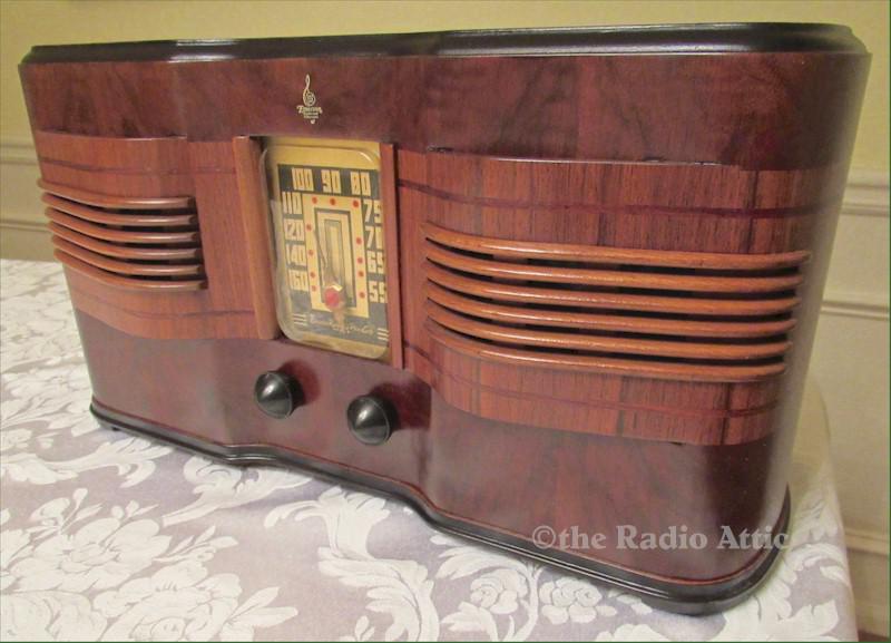 Emerson EC-376 Twin Speaker w/ Ingraham Cabinet (1940)