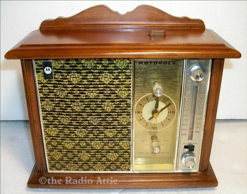 Motorola TC24ES AM/FM (1969)