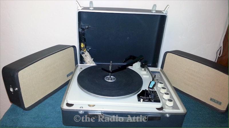KLH 11 Portable Phonograph (1961)