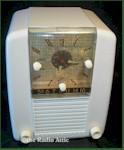 Westinghouse H398T5 Clock Radio (1954)
