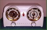 Crosley D25WE Clock Radio (1953)