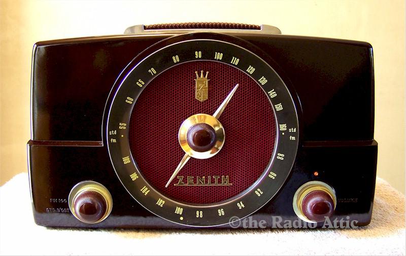 Zenith H-725 AM/FM (1951)