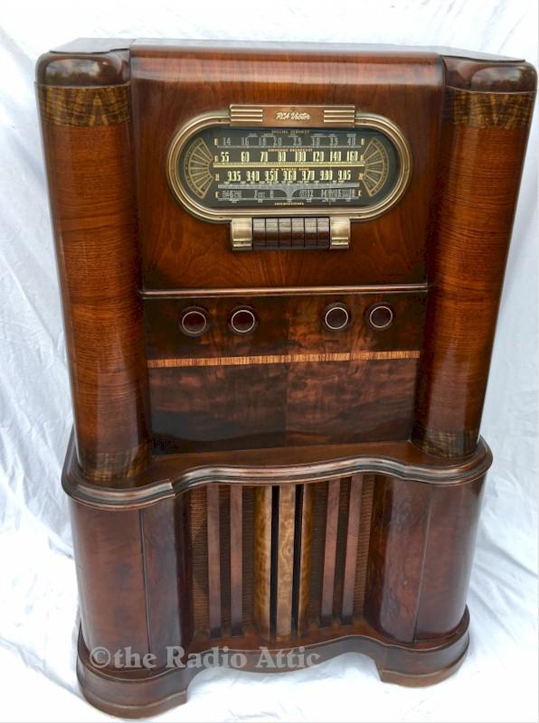 RCA 110K Console (1940) - SOLD! - item number 0150225