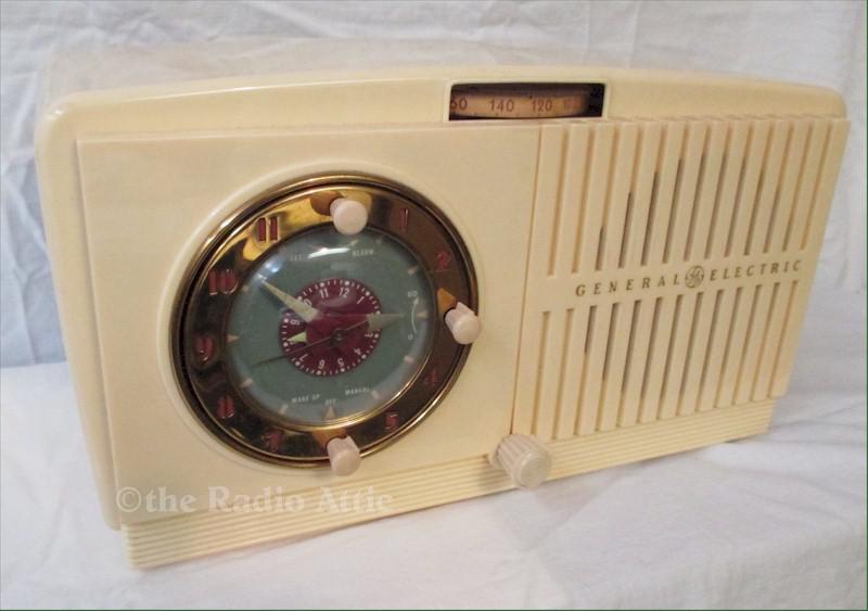 General Electric C65 Clock Radio