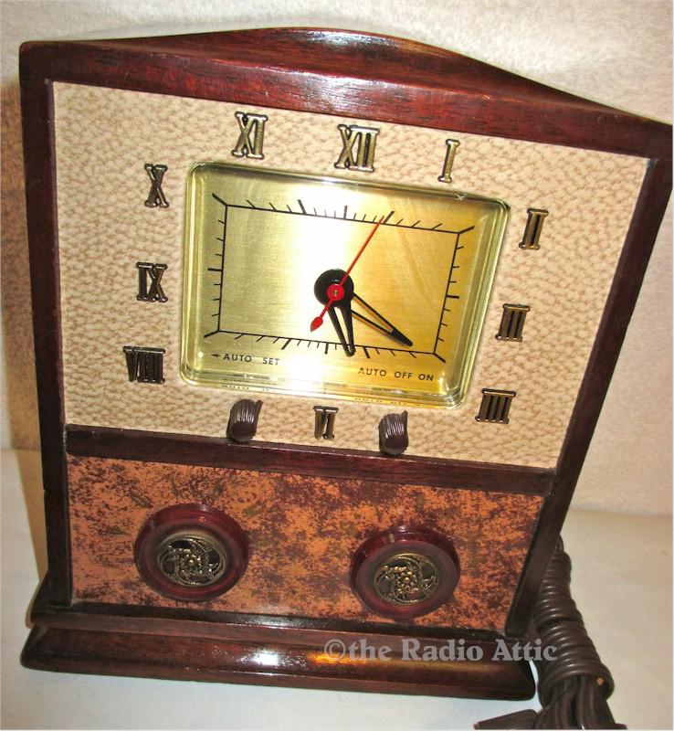 Philco D736 Clock Radio (1956)