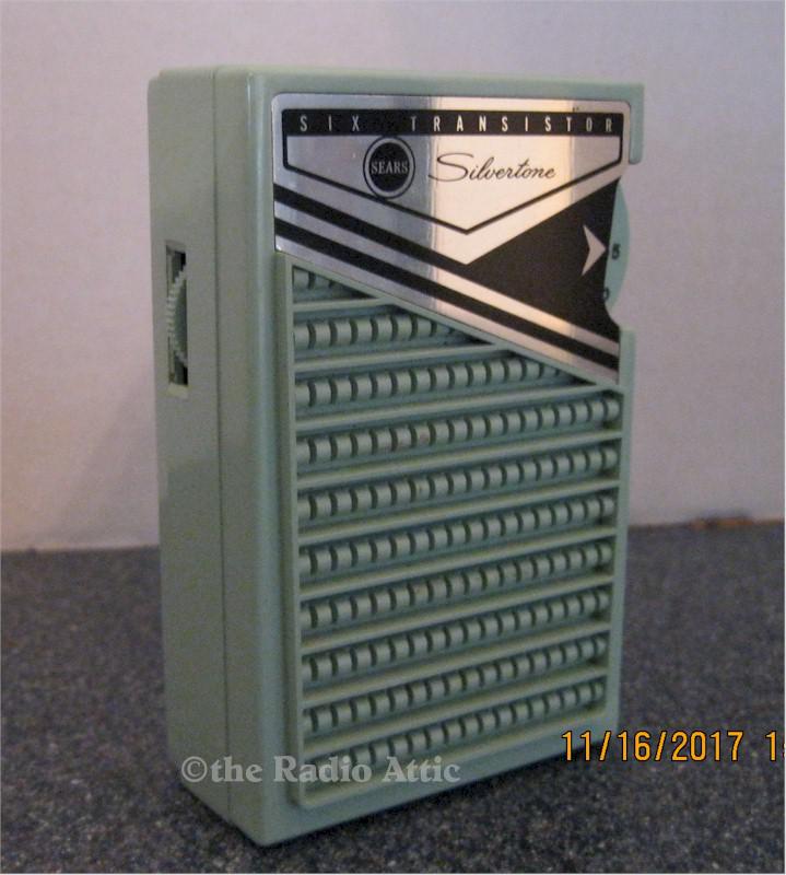 Silvertone 3203 Transistor (1960s) - SOLD! - item number 1590064