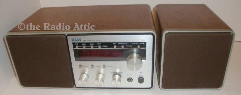 KLH TR-82 FM Stereo Clock Radio