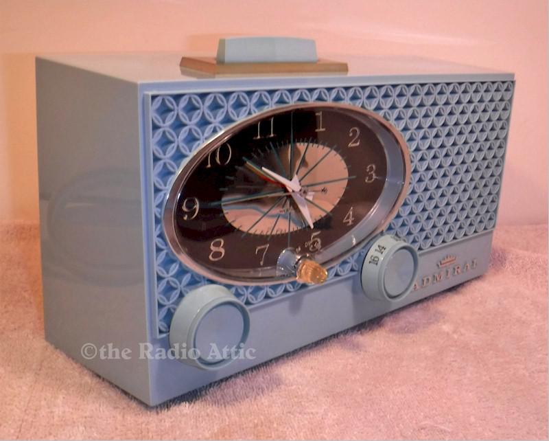Admiral Y3799 Clock Radio (1964)