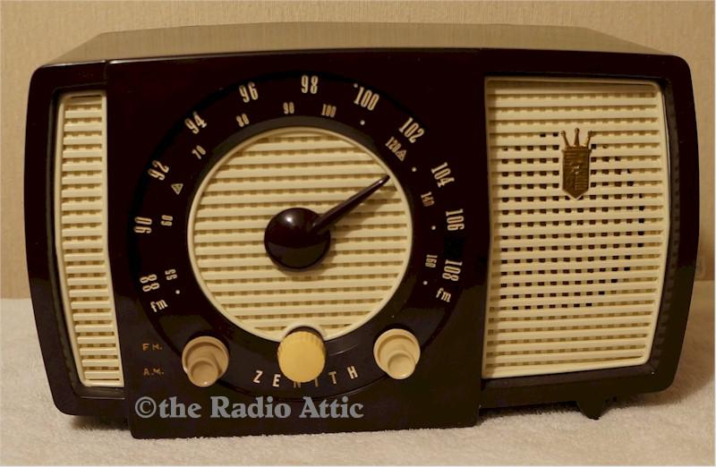 Zenith Y723 AM/FM (1950s)
