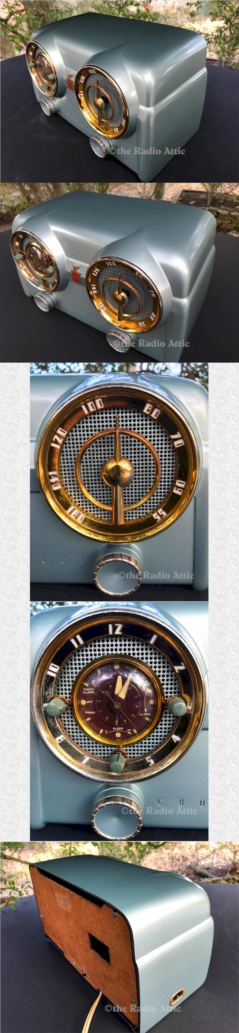 Crosley D-25-GN Clock Radio (1953)