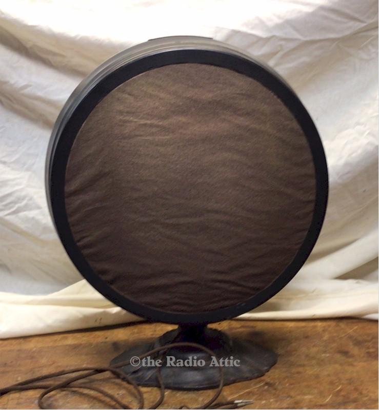 Radiola 100 Speaker