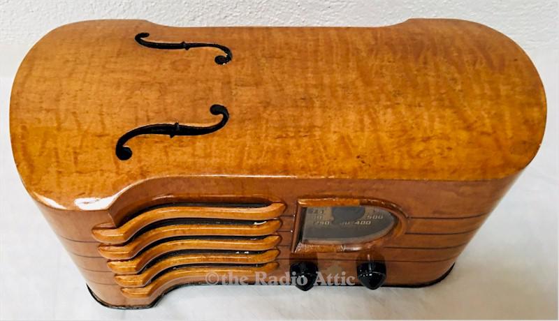 Emerson CL-256 "Stradivarius" w/Ingraham Cabinet (1939)