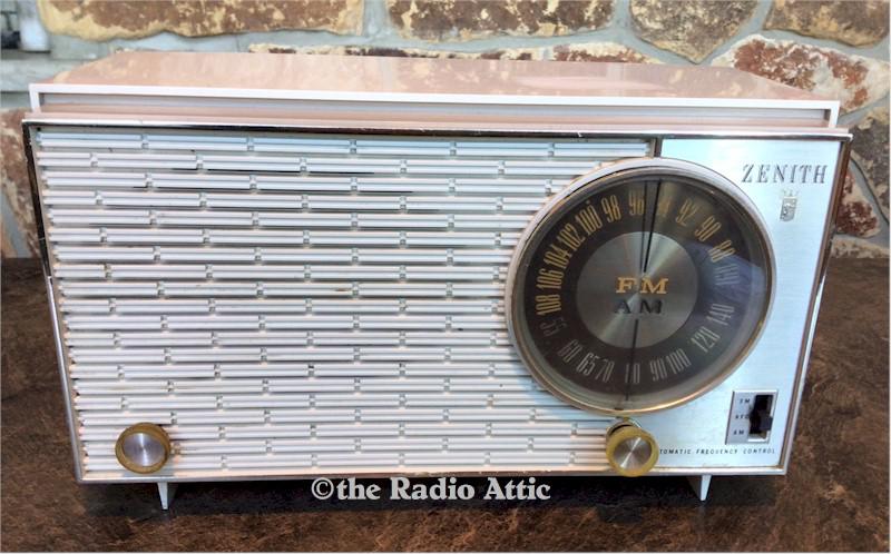 Zenith AM-FM Radio (1960)